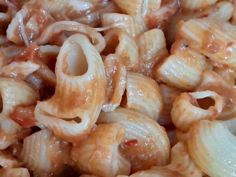 Cliquez pour zoomer ! Pâtes aux tomates et poivrons Thermomix par maluva