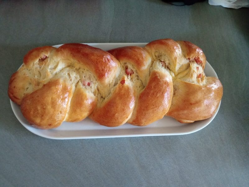 Cliquez pour zoomer ! Brioche salée jambon fromage Thermomix par tania2409