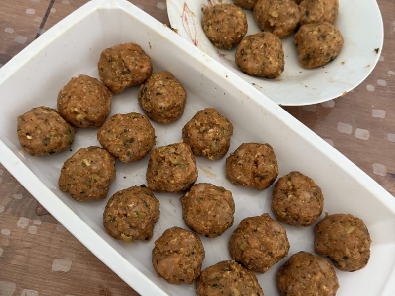 Cliquez pour zoomer ! Boulettes de poulet aux olives Thermomix par izbi