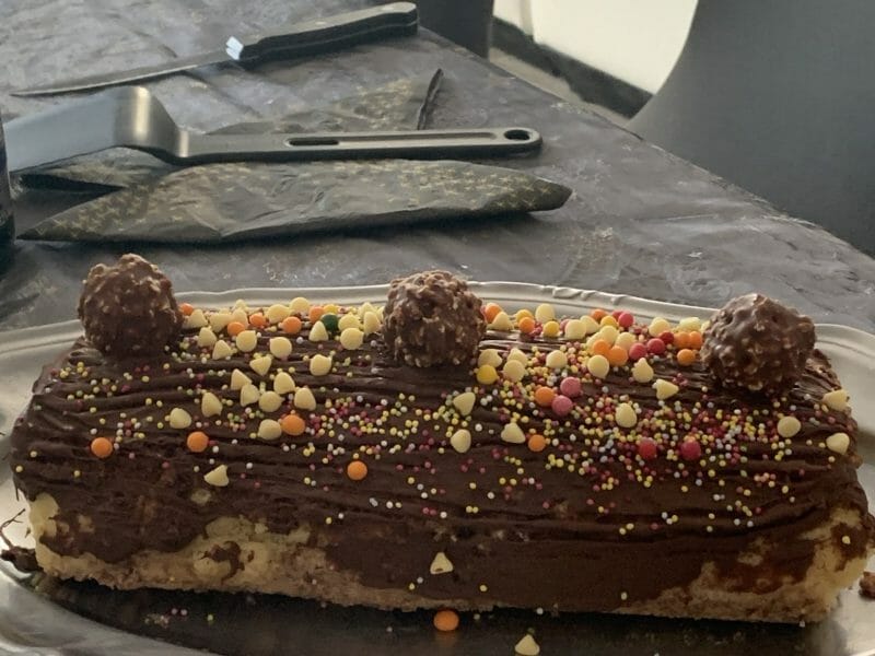 Cliquez pour zoomer ! Bûche Ferrero Rocher Thermomix par maryse_64