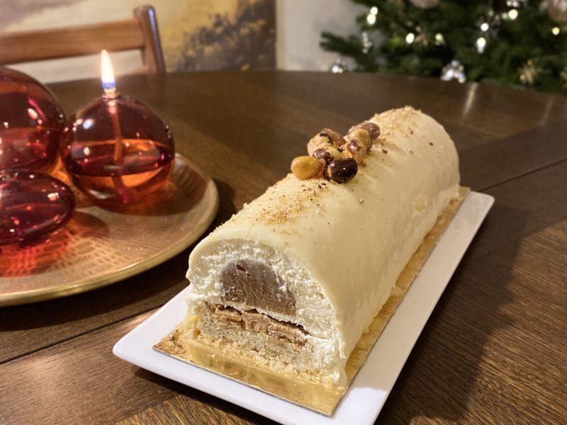 Cliquez pour zoomer ! Bûche vanille praliné Thermomix par Sab.81