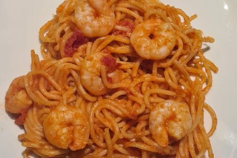 Cliquez pour zoomer ! Spaghettis aux crevettes et à l’ail Thermomix par flolona