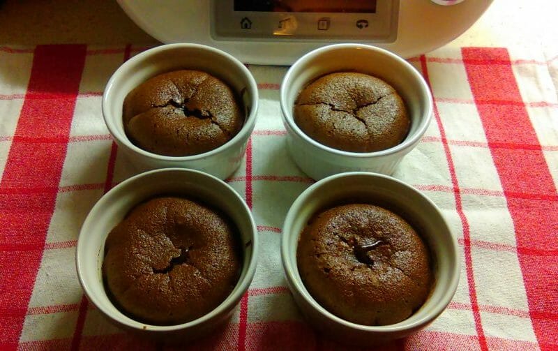 Cliquez pour zoomer ! Ramequins fondants au chocolat Thermomix par Yaya55