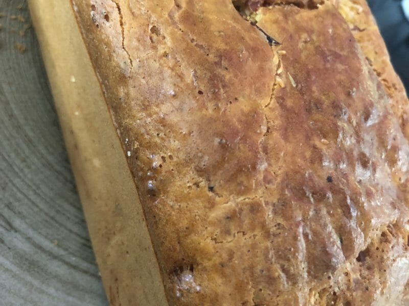 Cliquez pour zoomer ! Cake salé jambon fromage et olives Thermomix par petrojessie