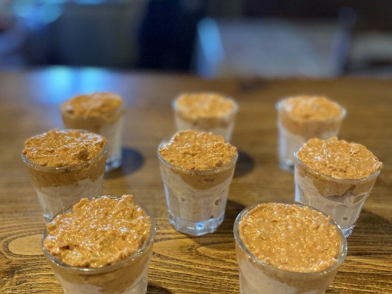 Cliquez pour zoomer ! Verrines mousse de jambon et pesto de tomates confites Thermomix par amelie_mlt