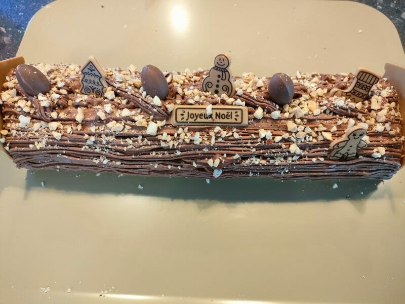 Cliquez pour zoomer ! Bûche Ferrero Rocher Thermomix par mel_181