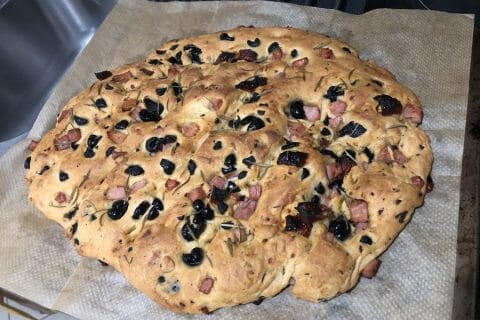 Cliquez pour zoomer ! Fougasse olives et lardons Thermomix par Nica