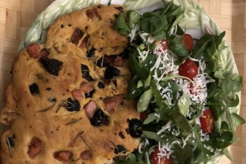 Cliquez pour zoomer ! Fougasse olives et lardons Thermomix par Nica