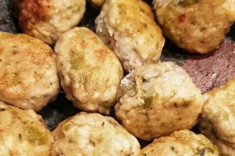 Cliquez pour zoomer ! Boulettes de poulet aux olives Thermomix par GrumpyBlondie