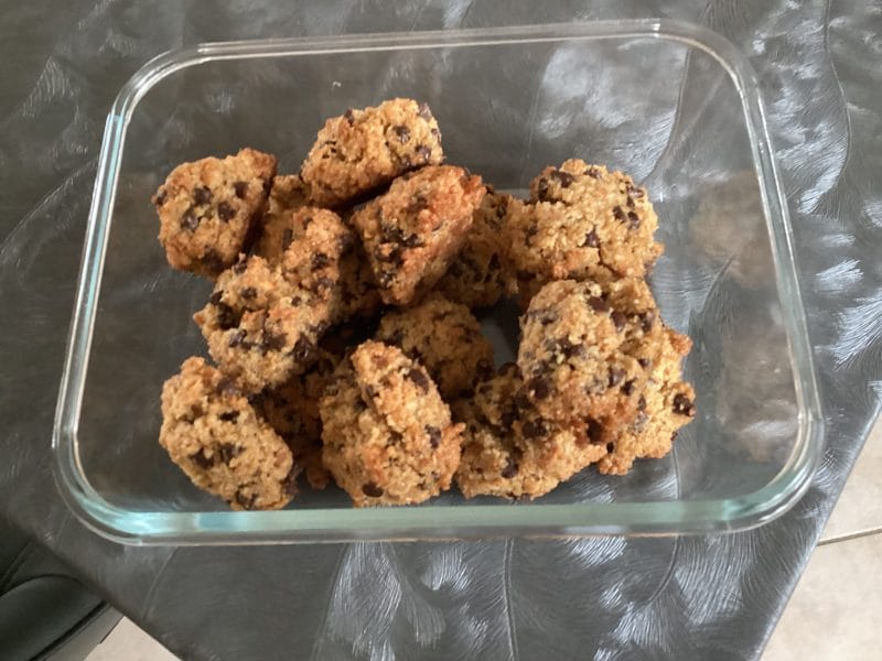 Cliquez pour zoomer ! Cookies au pain rassis et pépites de chocolat Thermomix par Tita12