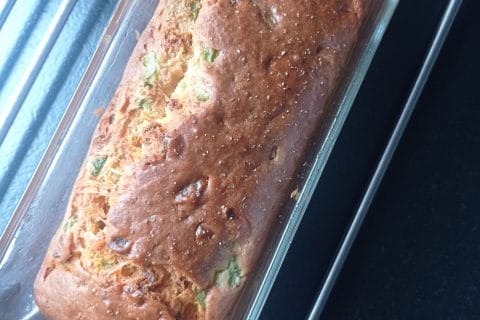 Cliquez pour zoomer ! Cake chorizo, poivrons et feta Thermomix par carambar10