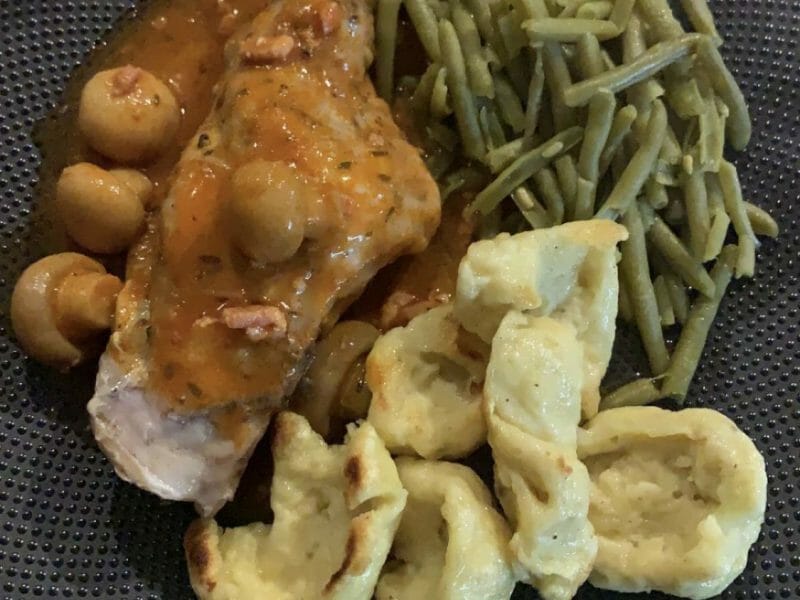 Cliquez pour zoomer ! Lapin sauce chasseur Thermomix par amandine_675