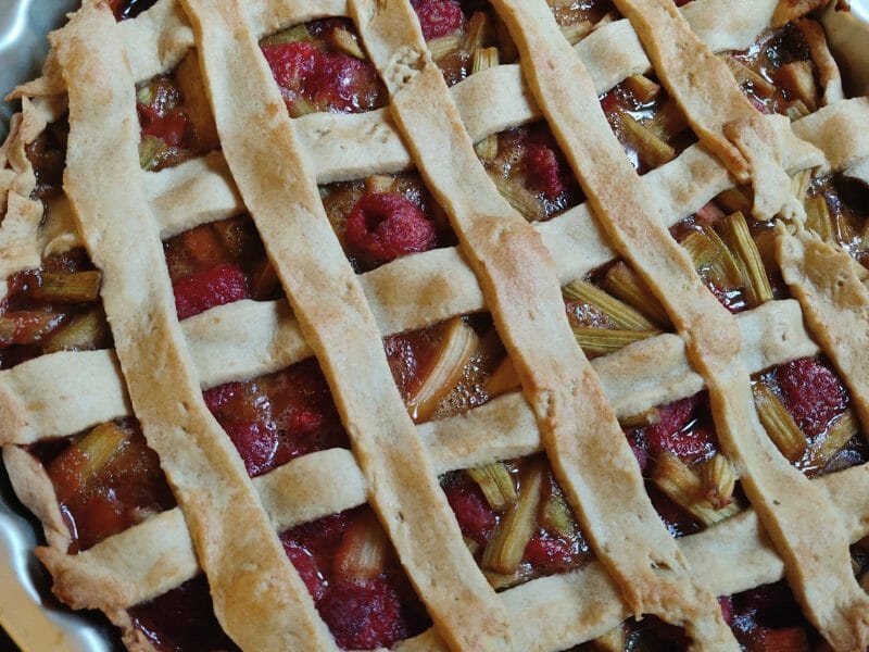 Cliquez pour zoomer ! Tarte aux fraises et à la rhubarbe Thermomix par anne_382