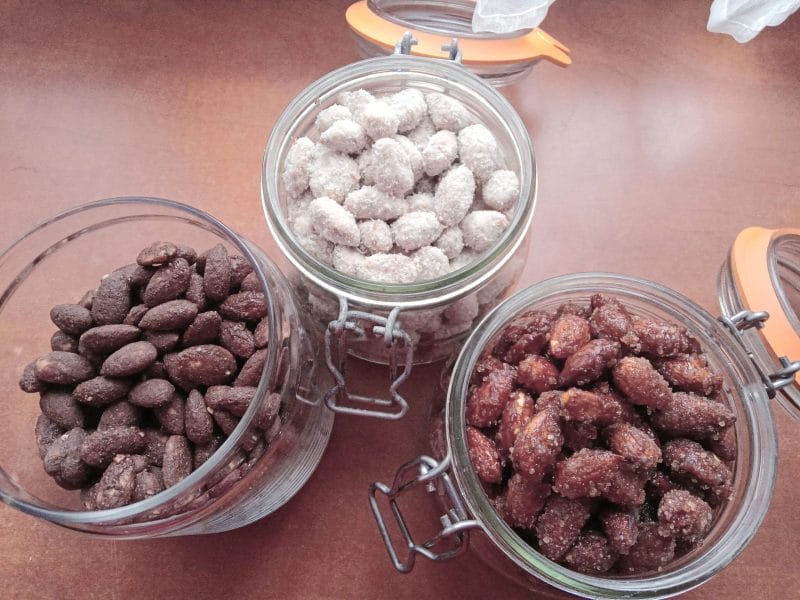 Cliquez pour zoomer ! Amandes grillées à la noix de coco Thermomix par karine1984