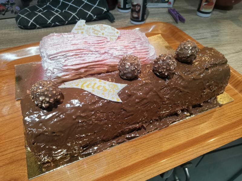 Cliquez pour zoomer ! Bûche Ferrero Rocher Thermomix par mymy2102