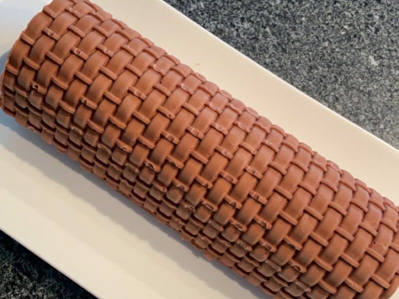 Cliquez pour zoomer ! Bûche mousse au chocolat Thermomix par souad_34