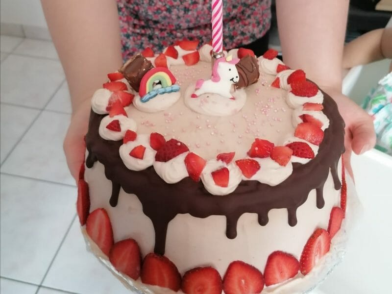 Cliquez pour zoomer ! Layer cake Kinder Bueno Thermomix par laure_292