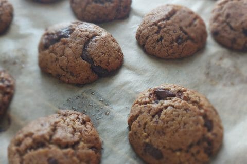 Cliquez pour zoomer ! Cookies beurre de cacahuète et pépites de chocolat Thermomix par Polyne_59 🌸