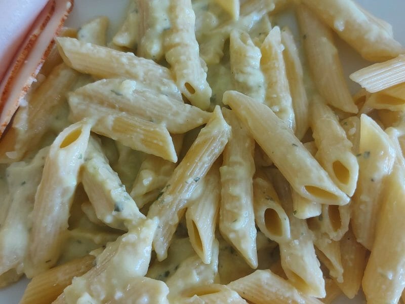 Cliquez pour zoomer ! Farfalle à la crème de courgettes Thermomix par Polyne_59 🌸