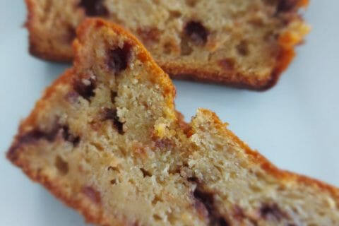 Cliquez pour zoomer ! Cake banane et pépites de chocolat Thermomix par Polyne_59 🌸