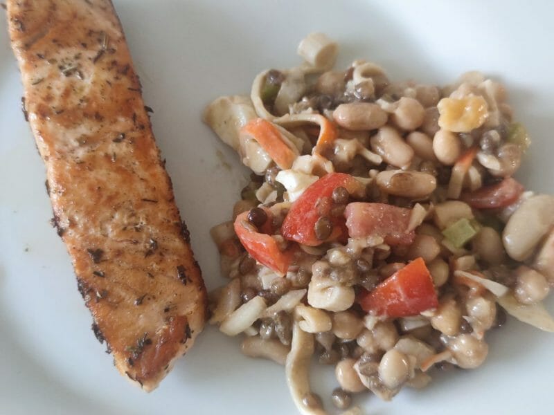 Cliquez pour zoomer ! Salade de légumineuses aux bâtonnets de crabe Thermomix par gwendav