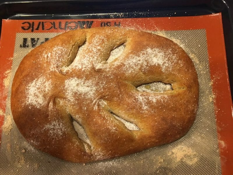 Cliquez pour zoomer ! Pompe de Noël à l’huile d’olive Thermomix par aroum13