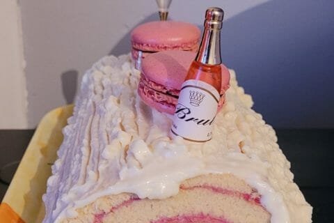 Cliquez pour zoomer ! Bûche de Noël framboises et chocolat blanc Thermomix par va_15