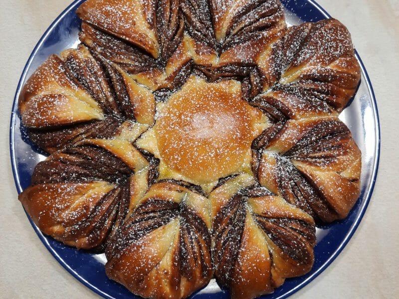 Cliquez pour zoomer ! Brioche étoilée au Nutella Thermomix par elodiesidjy