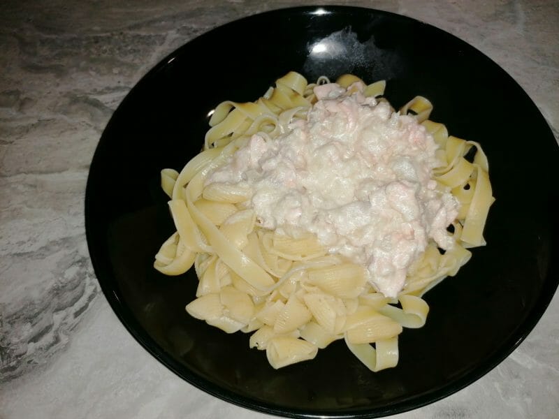 Cliquez pour zoomer ! Spaghettis au saumon fumé Thermomix par jessica_54100