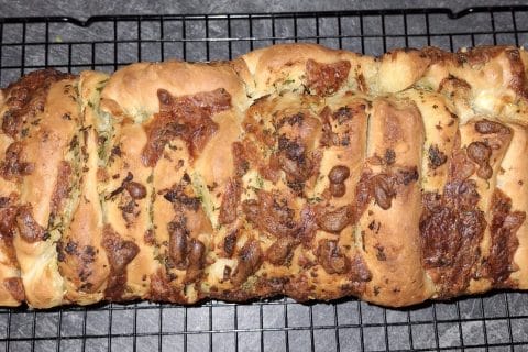 Cliquez pour zoomer ! Pain à l’ail, persil et mozzarella Thermomix par mariepoppins77