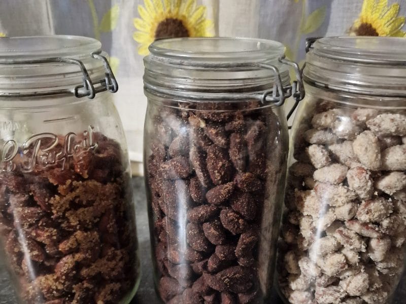 Cliquez pour zoomer ! Amandes grillées à la noix de coco Thermomix par mariepoppins77