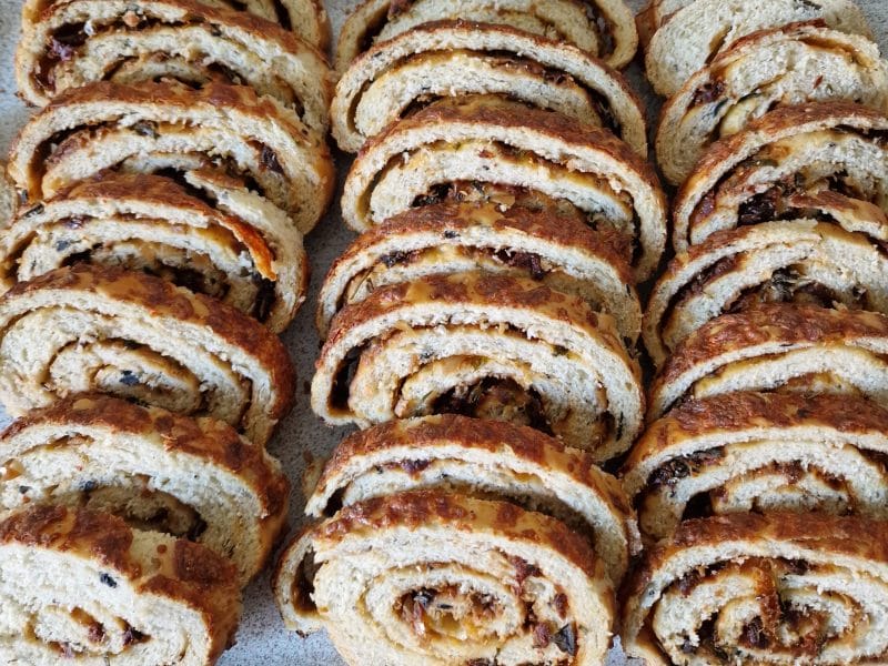 Cliquez pour zoomer ! Pain brioché roulé aux herbes Thermomix par mariepoppins77