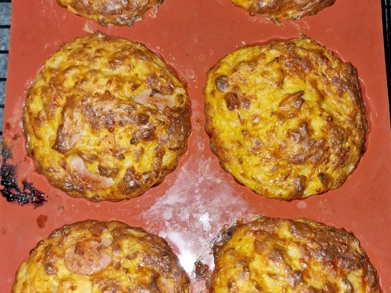 Cliquez pour zoomer ! Galettes de chou-fleur et sauce yaourt Thermomix par mariepoppins77