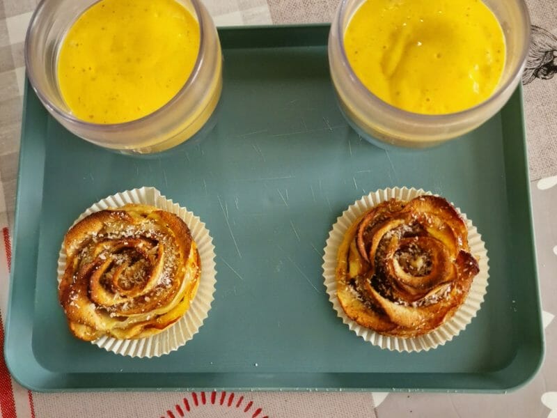 Cliquez pour zoomer ! Roses feuilletées aux pommes Thermomix par mariepoppins77