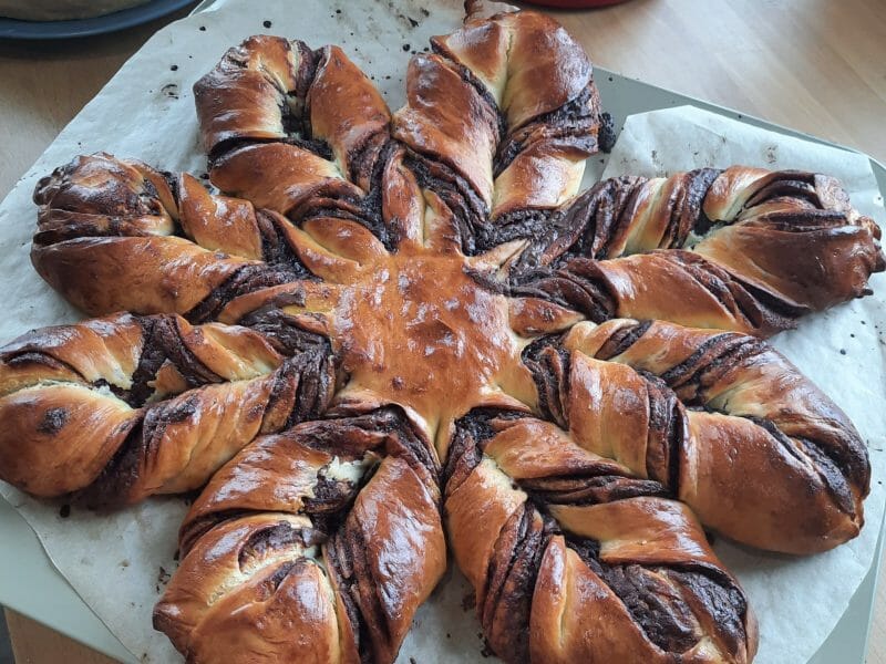 Cliquez pour zoomer ! Brioche étoilée au Nutella Thermomix par sophiegerald
