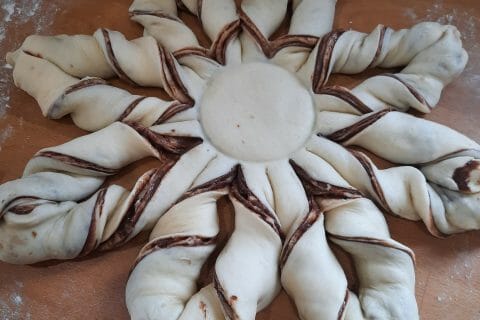 Cliquez pour zoomer ! Brioche étoilée au Nutella Thermomix par sophiegerald