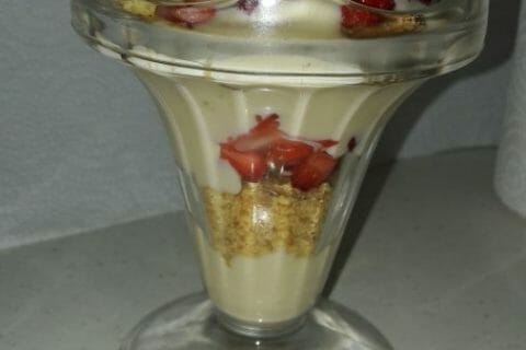 Cliquez pour zoomer ! Tarte aux fraises destructurée Thermomix par Nahla66