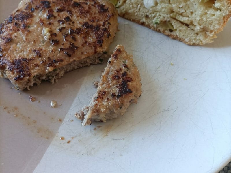 Cliquez pour zoomer ! Steak haché de boeuf au fromage Thermomix par marie