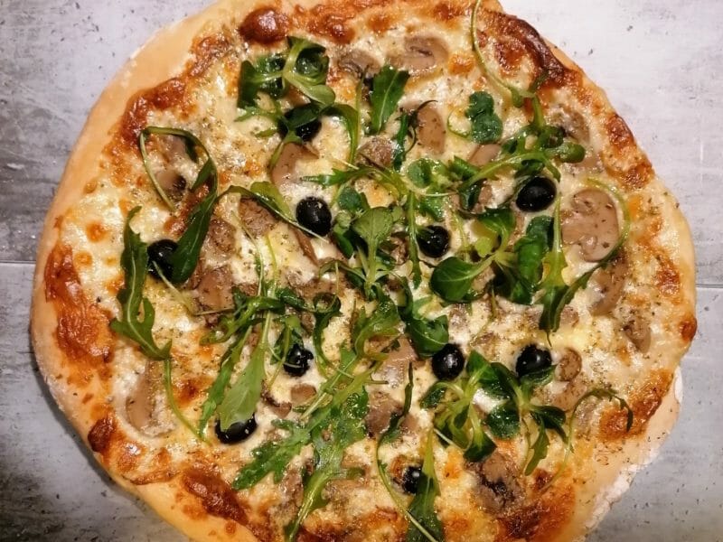 Cliquez pour zoomer ! Pizza blanche aux champignons Thermomix par fionana