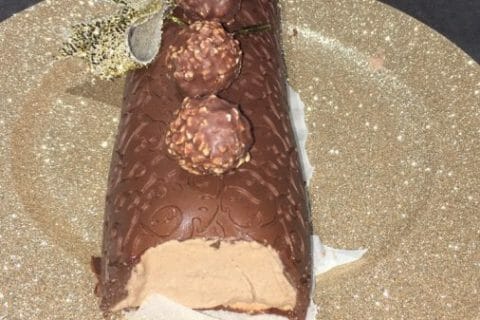 Cliquez pour zoomer ! Bûche Ferrero Rocher Thermomix par Glossmetti@hotmail.fr