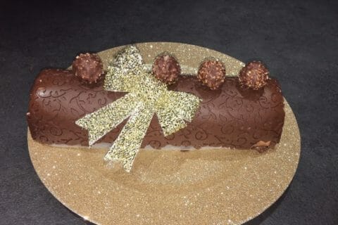 Cliquez pour zoomer ! Bûche Ferrero Rocher Thermomix par Glossmetti@hotmail.fr