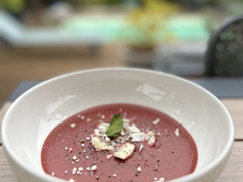 Cliquez pour zoomer ! Soupe de betterave au saumon Thermomix par julie_1221