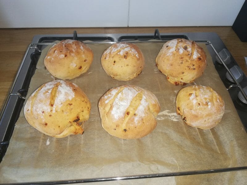 Cliquez pour zoomer ! Petits pains au chorizo Thermomix par Cam Mille