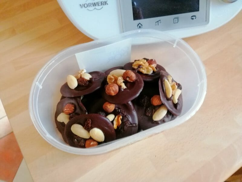 Cliquez pour zoomer ! Mendiants au chocolat Thermomix par Lalie5582