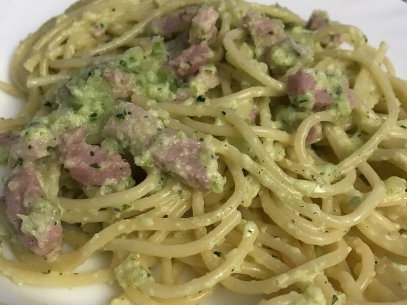 Cliquez pour zoomer ! Pâtes aux courgettes façon carbonara Thermomix par cam_peach
