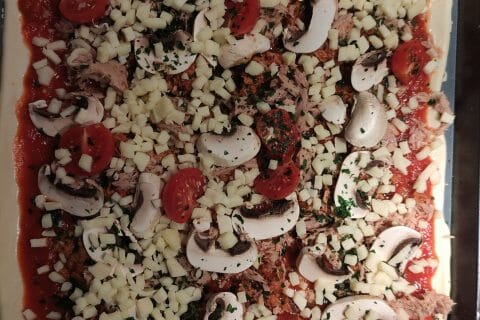 Cliquez pour zoomer ! Tarte flambée rapide au saumon fumé Thermomix par Kris Tel 49