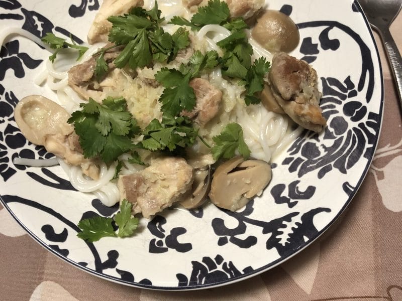 Cliquez pour zoomer ! Tom Kha Kai – Soupe de poulet au lait de coco Thermomix par lysiane_9