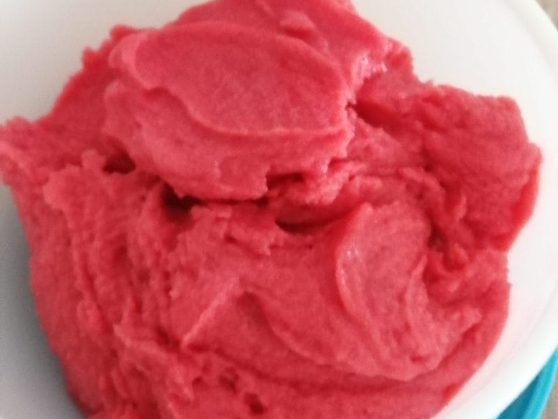 Cliquez pour zoomer ! Sorbet à la fraise Thermomix par sebetnat