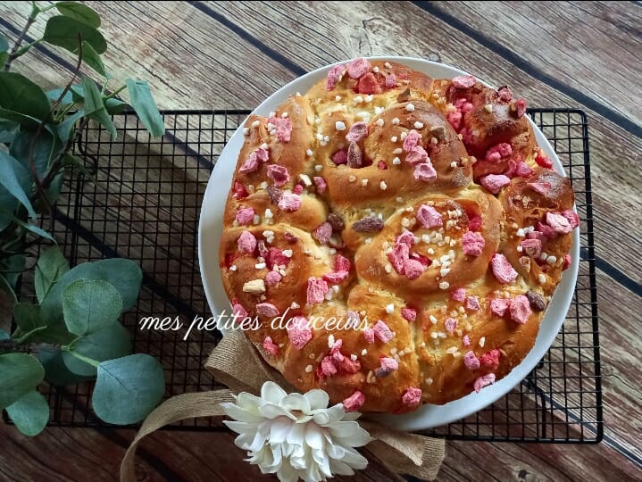 Cliquez pour zoomer ! Brioche aux pralines roses Thermomix par elsacelian