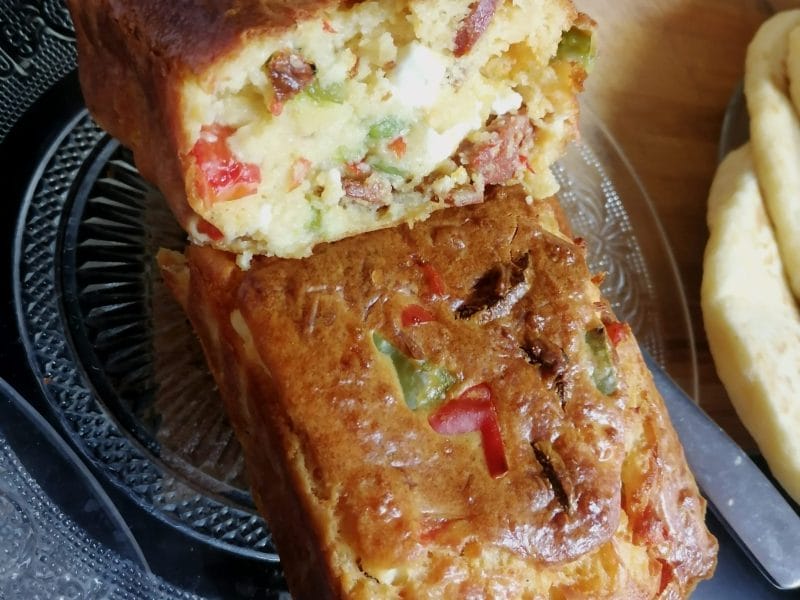 Cliquez pour zoomer ! Cake chorizo, poivrons et feta Thermomix par AliceReims